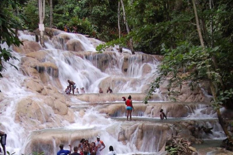 Billet Excursion aux chutes de la rivière Dunn et au Trou Bleu depuis Ocho Ríos
