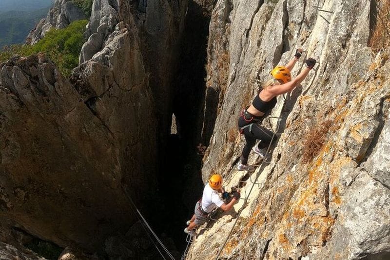 Billet Escalade sur la Via Ferrata des falaises de Benalauría à Marbella