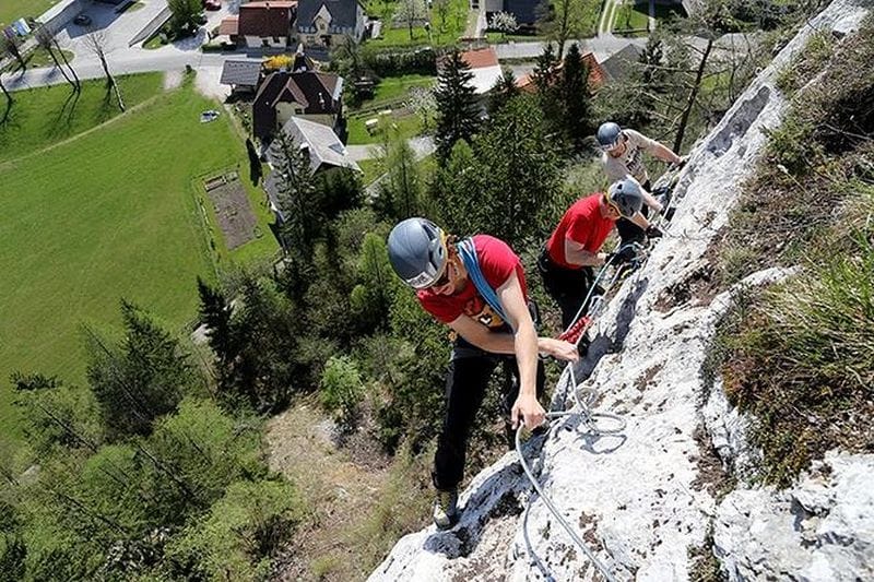Billet Escalade sur falaises en Via Ferrata à Bled
