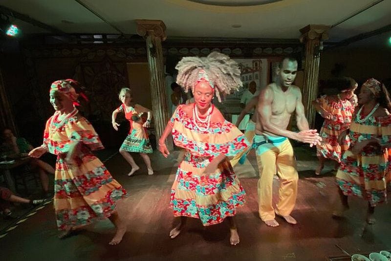 Billet Dîner avec spectacle folklorique à Salvador de Bahia