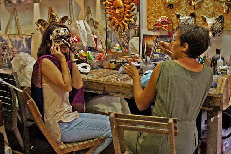 Billet Atelier de fabrication de masques de Carnaval à Venise