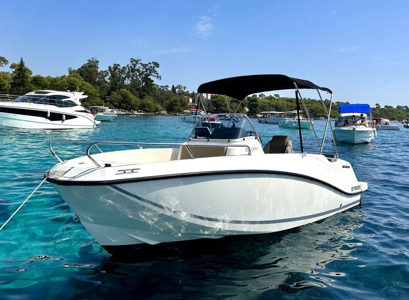 Billet Location de bateau - Quicksilver 555 Activ Open (Motorboat)