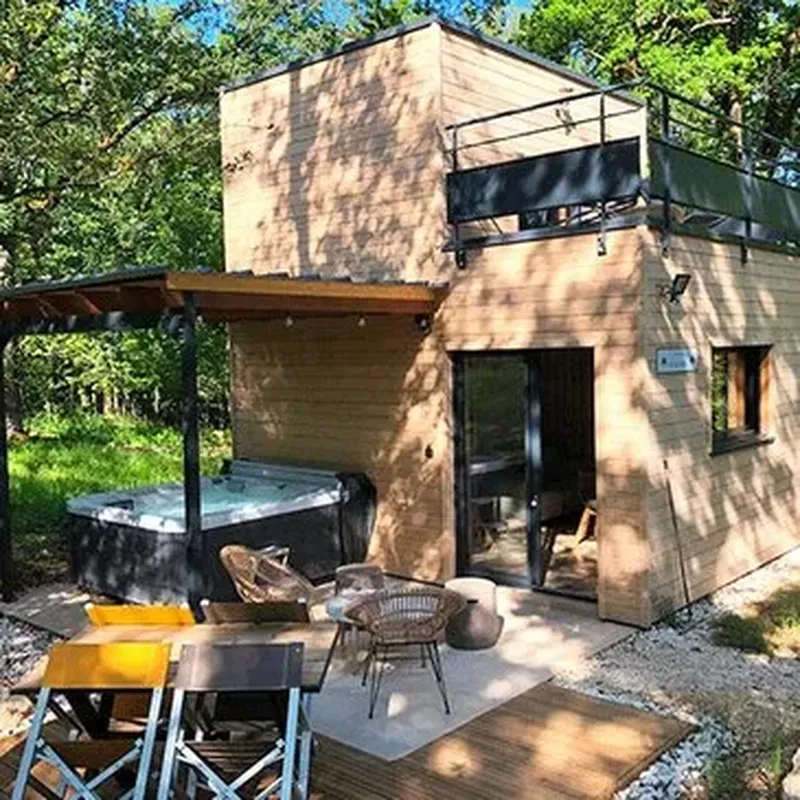 Billet Cabane avec Spa Privatif à Jayac au Coeur du Périgord Noir
