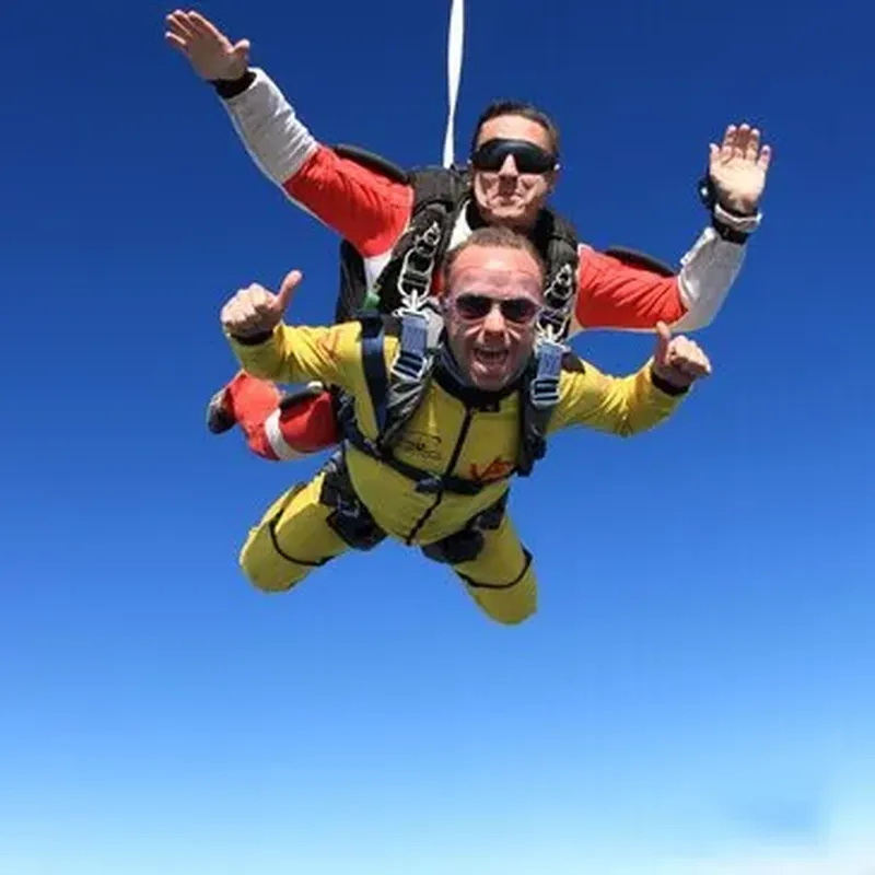 Billet Saut en Parachute Tandem à Cerfontaine