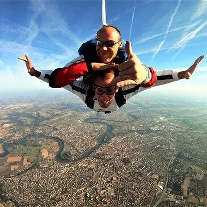 Billet Saut en Parachute près d'Aurillac