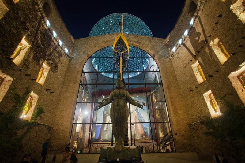 Billet Théâtre-Musée Dalí de nuit