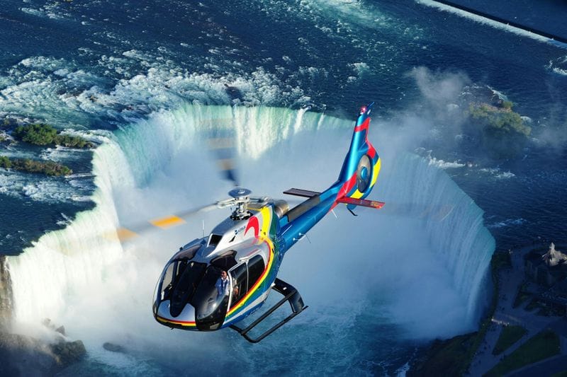 Billet Chutes du Niagara : Tour en hélicoptère + croisière en bateau + déjeuner + transport