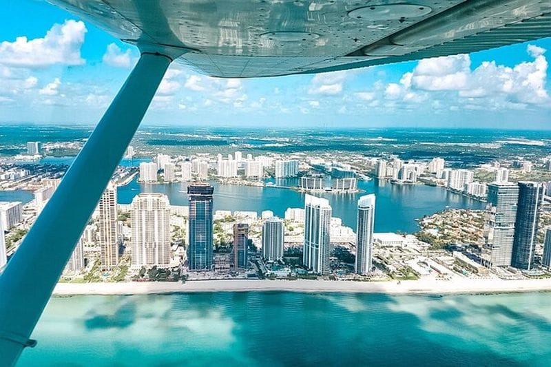 Billet Miami Beach : visite privée en avion de South Beach avec boissons