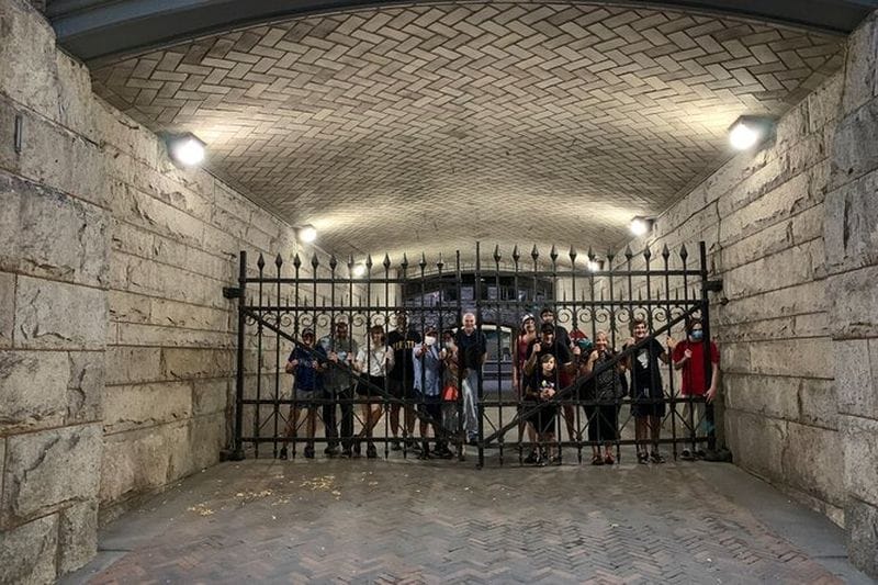 Billet Black & Ghost Tour