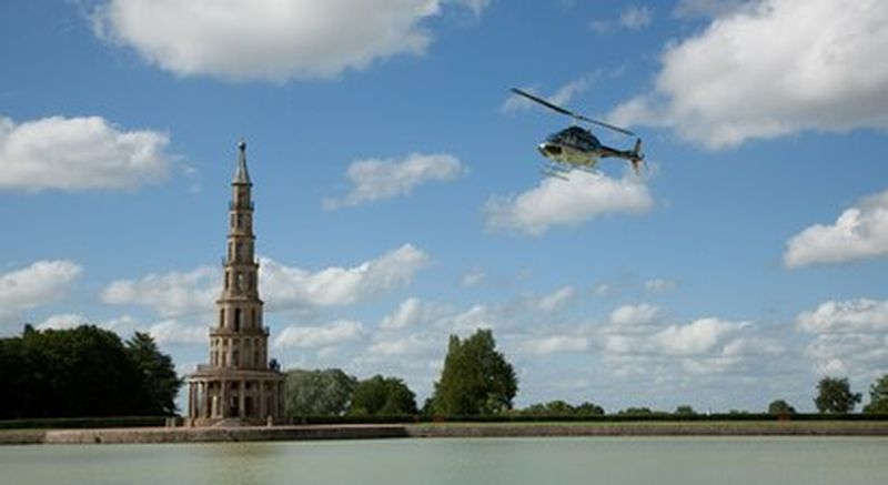 Billet Vol en Hélicoptère à Tours : survol d'Amboise et du Val de Loire