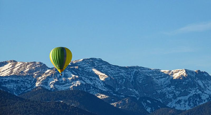 Billet Vol en Montgolfière depuis Alp près des Pyrénées