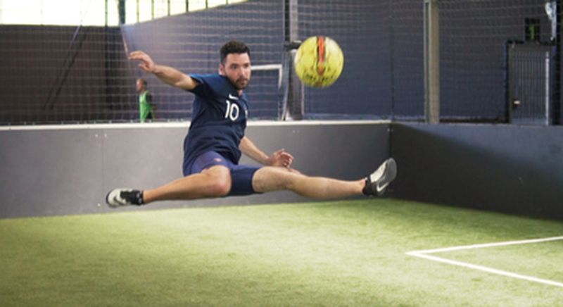 Billet Location de terrains de foot en salle à Pontoise