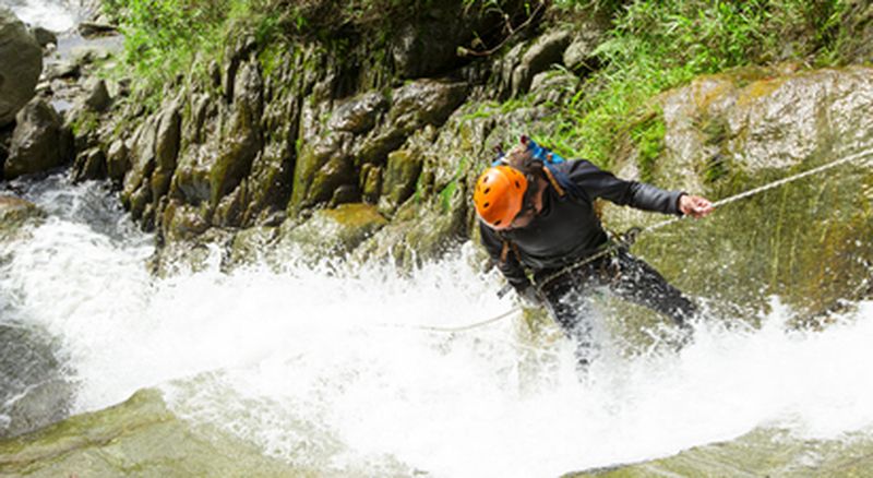 Billet Descente du Canyon près de Perpignan dans les Pyrénées