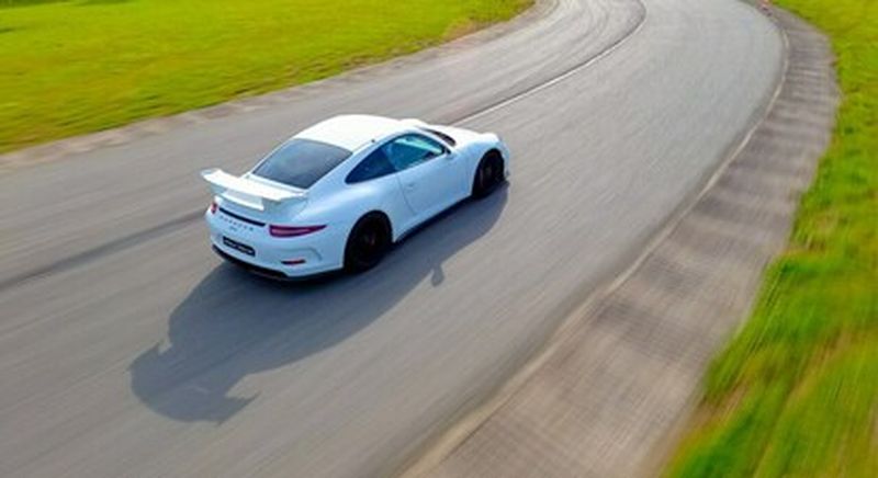 Billet Pilotage d'une Porsche 991 GT3 - Circuit du Mas du Clos