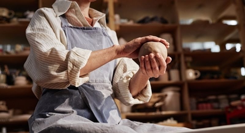 Billet Cours de tournage de l'argile à Livron-sur-Drôme près de Valence