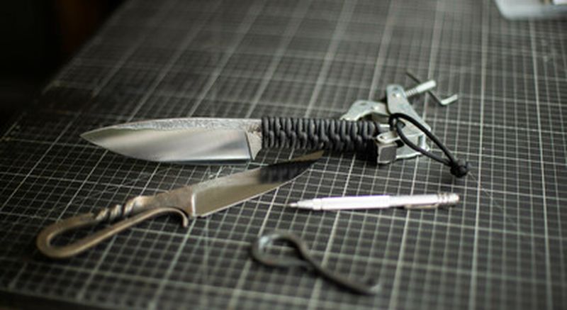 Billet Atelier création de votre couteau personnalisé près de Saint-Etienne