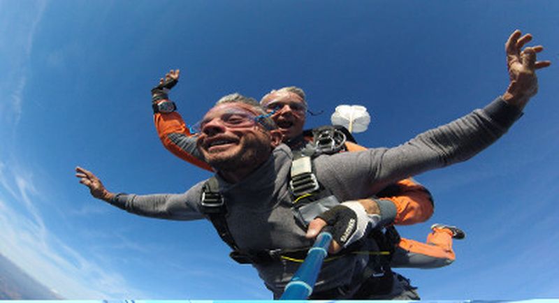 Billet Saut en Parachute Tandem à proximité de Paris