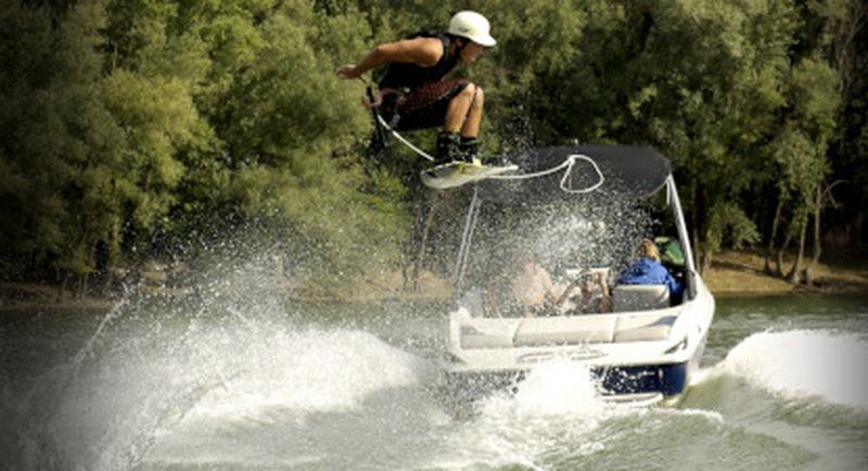 Billet Stage de Wakeboard sur bateau près de Bordeaux