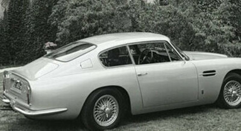 Billet Baptême ou pilotage sur route en Aston Martin DB6 à Tours