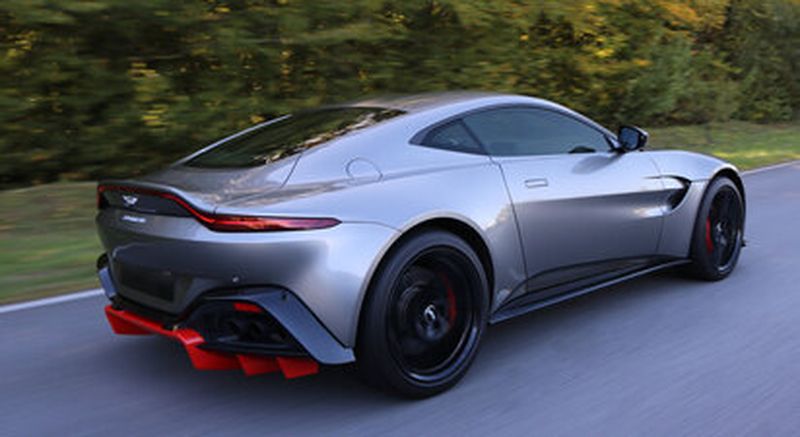 Billet Pilotage de 2 GT : Aston-Martin Vantage et Porsche Cayman 718 GT4 RS - circuit de Clastres