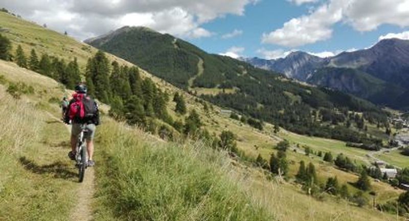 Billet Randonnée de 5 jours en VTT Électrique dans le Queyras