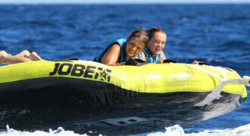 Billet Bouée tractée et vol en parachute ascensionnel pour 2 sur la plage de la Nartelle à Sainte-Maxime
