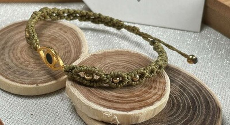 Billet Atelier création d'un bracelet en micro macramé à Thairé près de La Rochelle