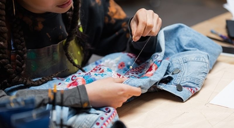 Billet Atelier d'initiation à la broderie mexicaine ou sur vêtement en jean à Bayonne