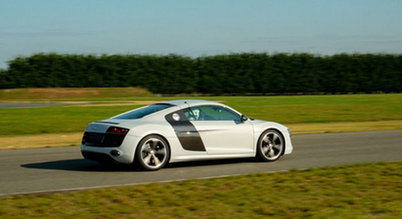 Billet Pilotage d'une Audi R8 - Circuit du Mas du Clos