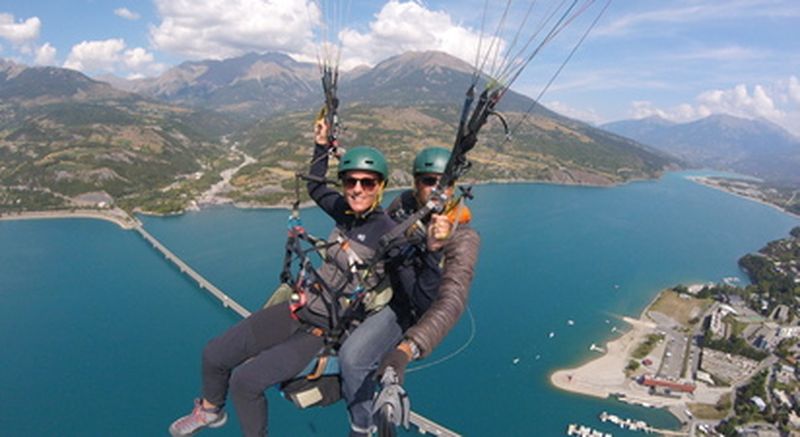 Billet Baptême en Parapente au lac de Serre-Ponçon près de Gap