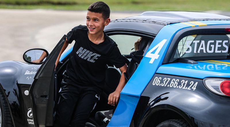Billet Stage pilotage enfant à Bourg-Achard au Centre Centaure de Rouen