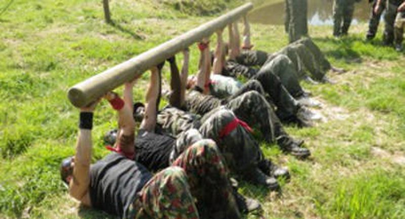 Billet Stage et épreuves de survie en équipe près de Rennes