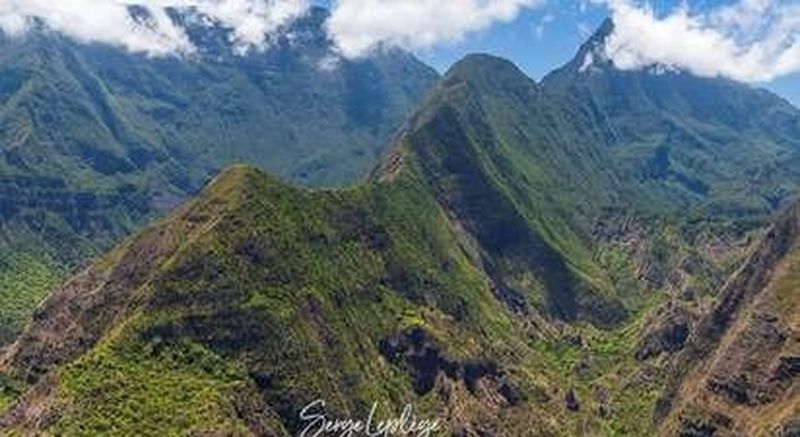Billet Vol en ULM Multiaxe - La complète (3 cirques - volcan - lagon) à la Réunion