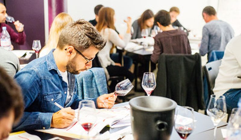 Billet Dégustation de vins et atelier œnologique à Grenoble