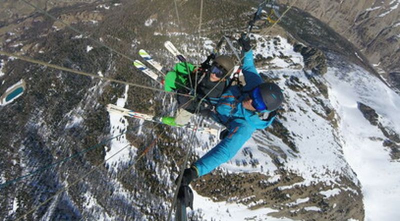 Billet Baptême en Parapente à ski depuis la station des Orres - Hautes-Alpes