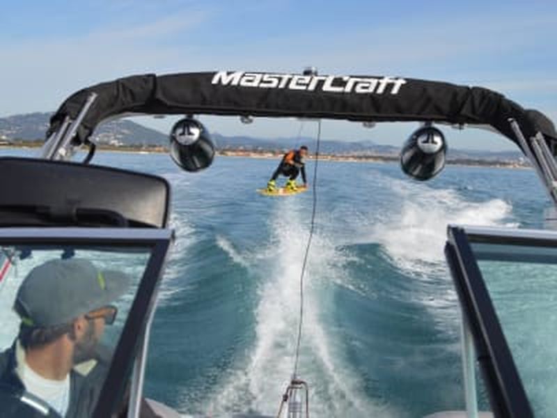 Billet Session Wakeboard et Wakesurf en Bateau à Hyères