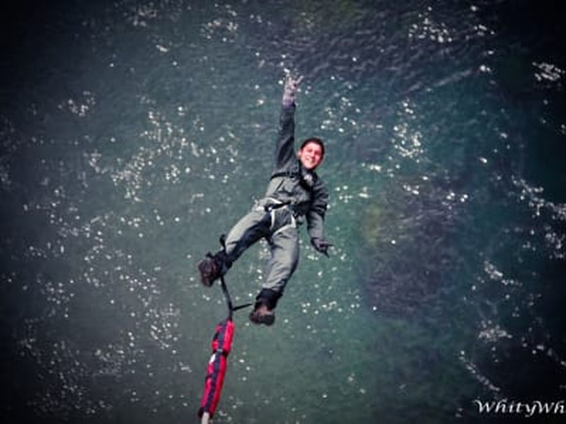 Billet Saut à l'élastique dans les Gorges du Tarn près de Millau (107 mètres)