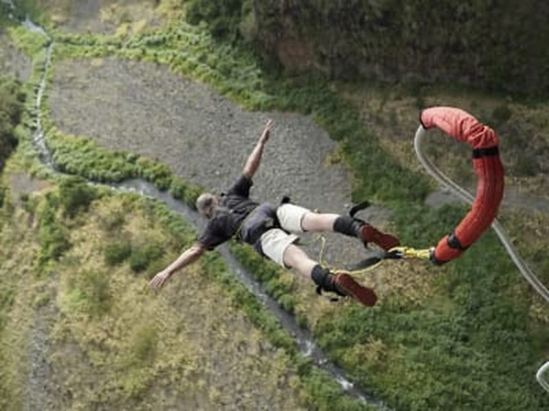 Billet Saut à l'élastique du pont du Bras de la Plaine (115 m), La Réunion