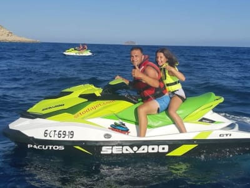 Billet Excursions en jet ski le long de la ligne d'horizon de Benidorm