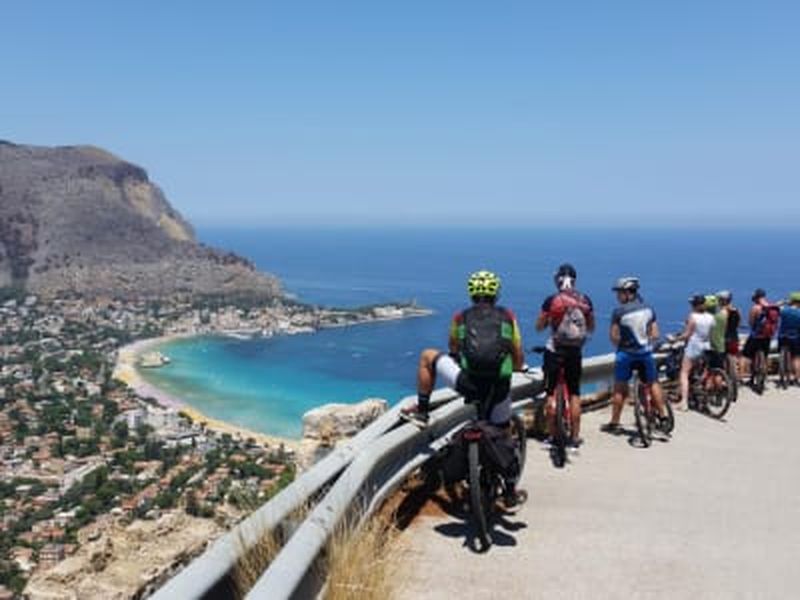 Billet Excursion privée en VTT de Palerme à Mondello, Sicile