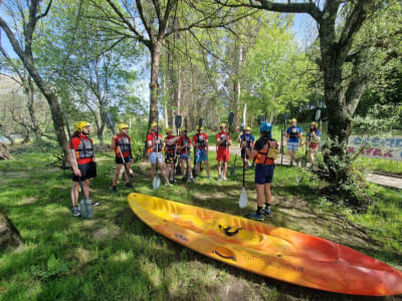 Billet Expérience privée d’accrobranche, kayak et stand-up paddle ou vélo à Ponte da Barca