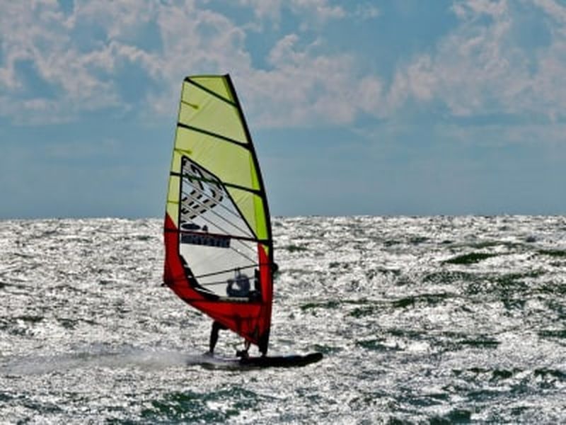 Billet Stage de planche à voile sur la plage de Ligaria à Agia Pelagia près d'Héraklion
