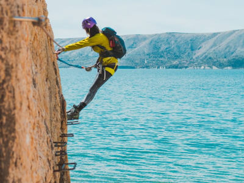 Billet Randonnée guidée et via ferrata “La vie sur Mars” depuis la plage de Ručica près de Novalja
