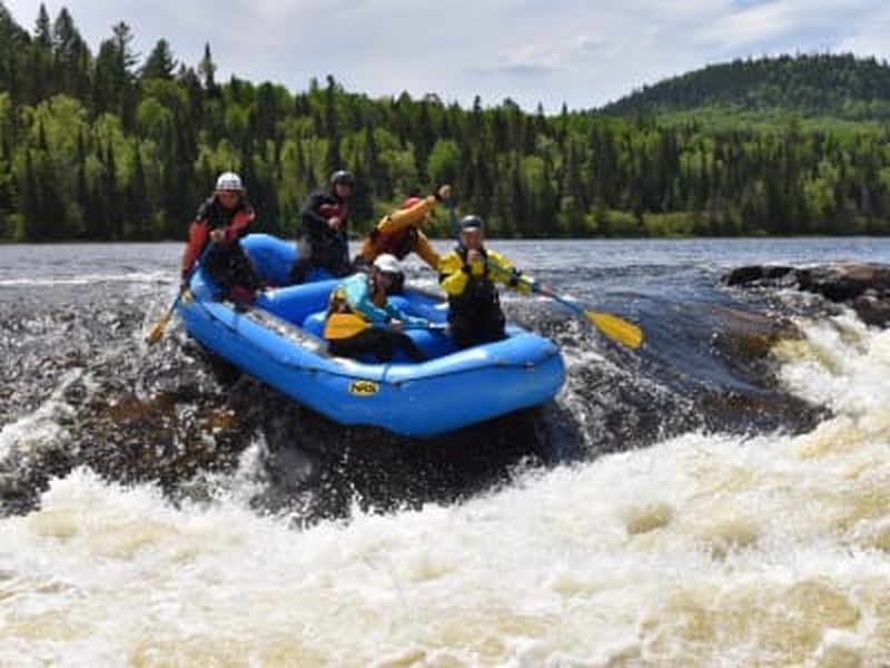 Billet Rafting sur la rivière Matawin en Mauricie, près de Trois-Rivières