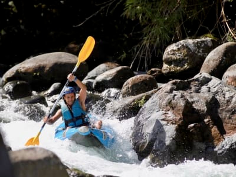 Billet Descente en kayak raft / Air boat sur le Gave de Pau depuis Villelongue, Hautes-Pyrénées