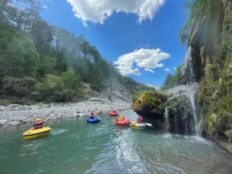Billet Tubing dans les gorges de Fontgaillarde sur le haut Verdon