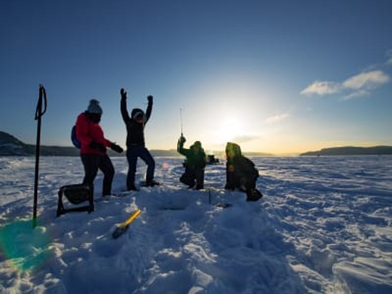 Billet Location de cabane à pêche sur glace au fjord du Saguenay à Saint-Fulgence, près de Saguenay