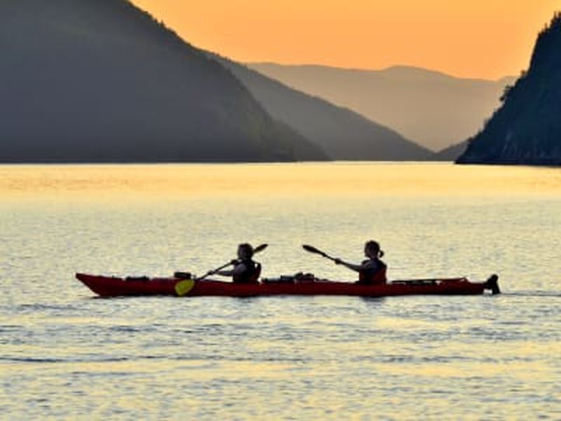 Billet Excursion kayak de mer au coucher du soleil dans le fjord du Saguenay près de Tadoussac