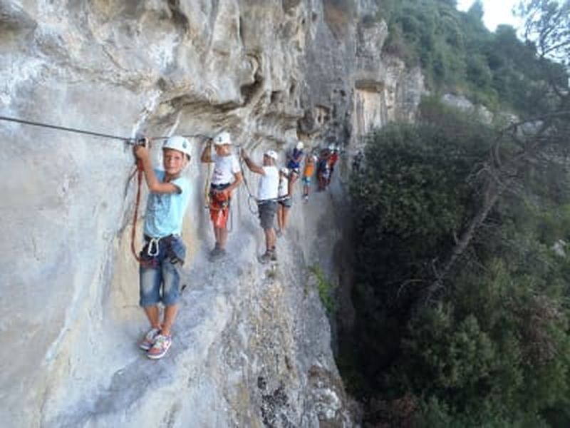 Billet Excursion d'une journée en via ferrata aux Baumes Corcades, Centelles, près de Barcelone