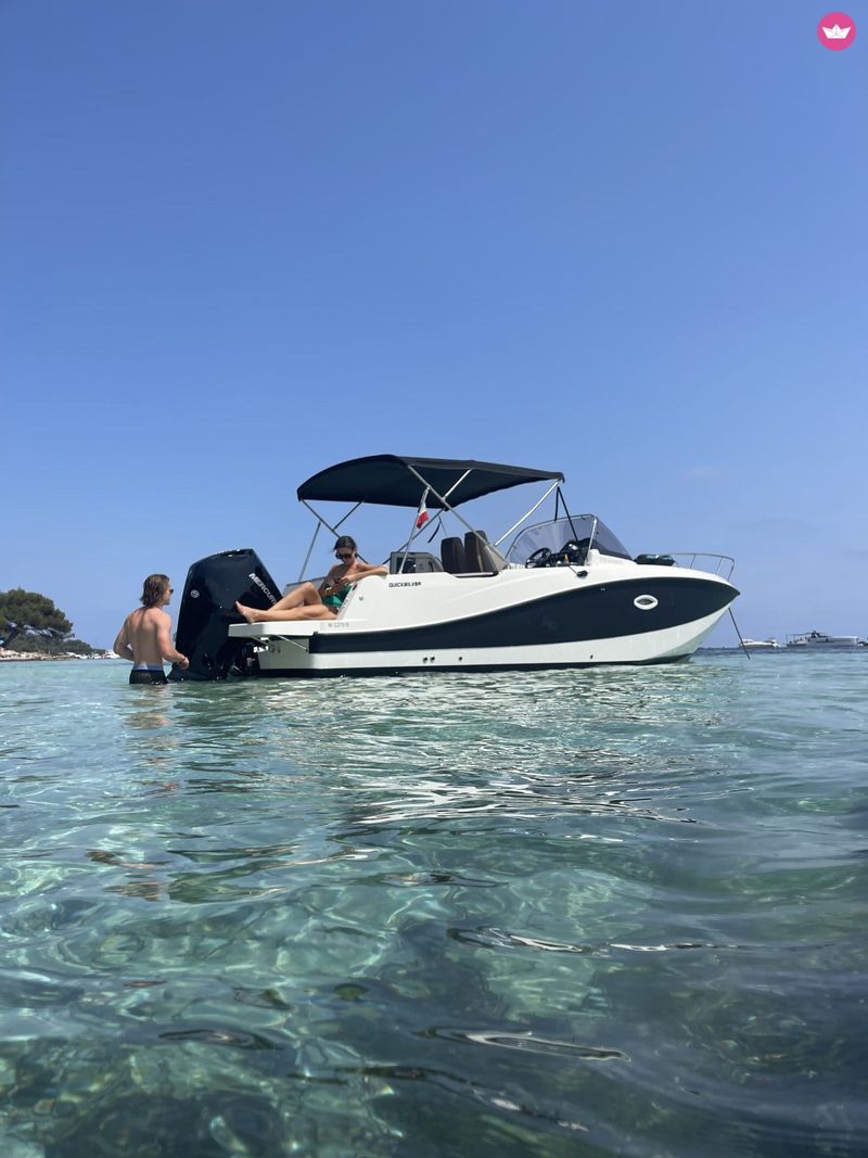 Billet Journée en mer depuis Marseille – Croisière privée dans les Calanques